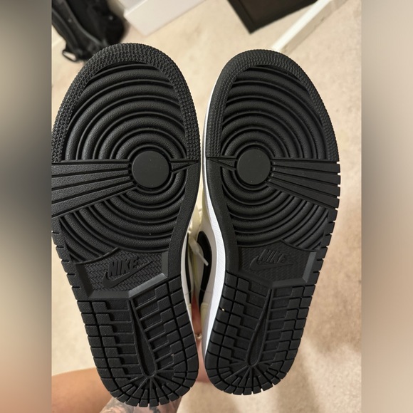 nike air jordan mid coconut milk NEW - Picture 3 of 3